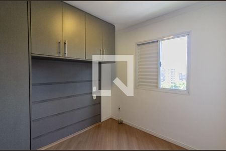 Quarto 2 de apartamento para alugar com 2 quartos, 48m² em Vila Emir, São Paulo