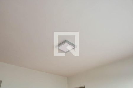 Sala de apartamento para alugar com 2 quartos, 50m² em Pilares, Rio de Janeiro