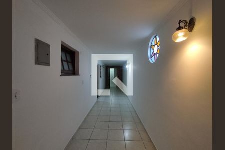 Entrada  de casa à venda com 3 quartos, 250m² em Parque Fongaro, São Paulo