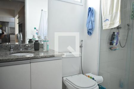 Banheiro de apartamento à venda com 2 quartos, 64m² em Vila do Bosque, São Paulo
