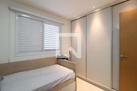 Quarto 1 de apartamento para alugar com 2 quartos, 65m² em Centro, Uberlândia