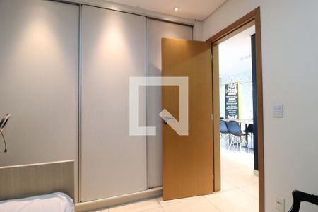 Quarto 1 de apartamento para alugar com 2 quartos, 65m² em Centro, Uberlândia