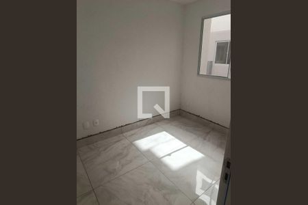 Quarto de apartamento para alugar com 2 quartos, 42m² em Residencial Frei Galvão, Goiânia
