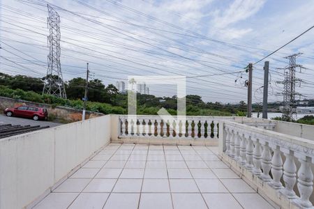 Vista sala de casa à venda com 4 quartos, 98m² em Jardim Vista Linda, São Paulo