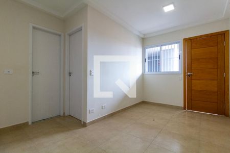 Sala e cozinha de apartamento à venda com 2 quartos, 32m² em Vila Carrão, São Paulo