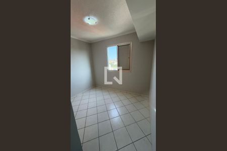 Quarto de apartamento para alugar com 3 quartos, 57m² em Jardim Dom Vieira, Campinas