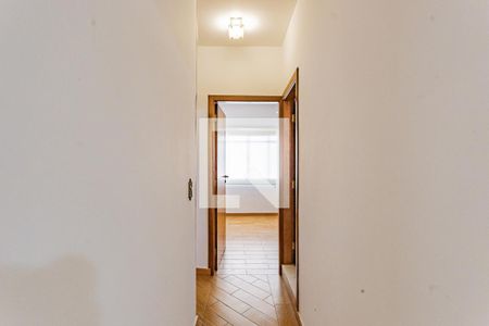 Corredor de casa para alugar com 3 quartos, 160m² em Vila Brasilina, São Paulo