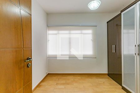 Quarto 2 de casa para alugar com 3 quartos, 160m² em Vila Brasilina, São Paulo