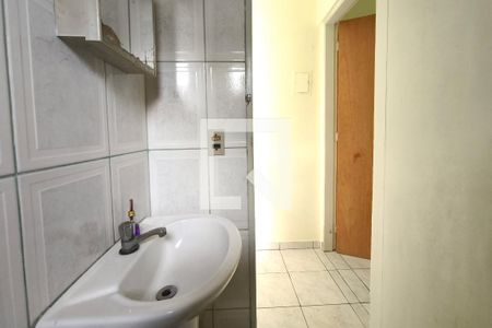 Banheiro de casa para alugar com 1 quarto, 40m² em Conjunto Habitacional Parque Itajai, Campinas