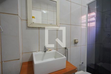 Banheiro de apartamento para alugar com 2 quartos, 100m² em Menino Deus, Porto Alegre