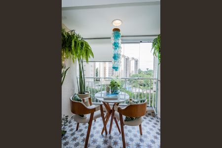 Varanda de apartamento para alugar com 2 quartos, 52m² em Vila Mangalot, São Paulo