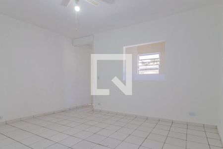 Quarto de casa para alugar com 1 quarto, 75m² em Jardim Zaira, Mauá