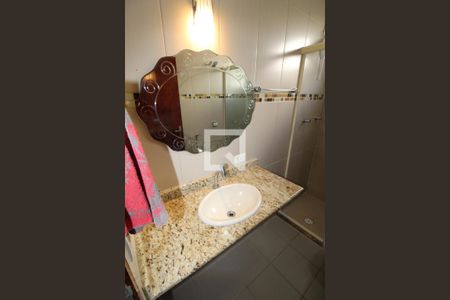 Banheiro de casa para alugar com 2 quartos, 136m² em Vila Industrial, São José dos Campos