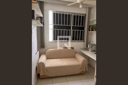 Sala de apartamento à venda com 3 quartos, 70m² em Barreto, Niterói