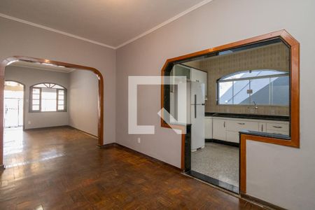 Copa de casa para alugar com 4 quartos, 300m² em São Mateus, São Paulo