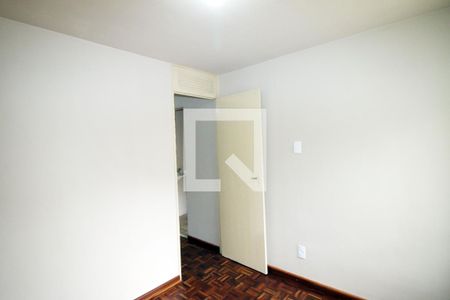 Quarto 1 de apartamento para alugar com 2 quartos, 43m² em Irajá, Rio de Janeiro