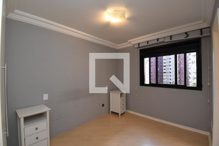Suíte de apartamento para alugar com 3 quartos, 114m² em Batel, Curitiba