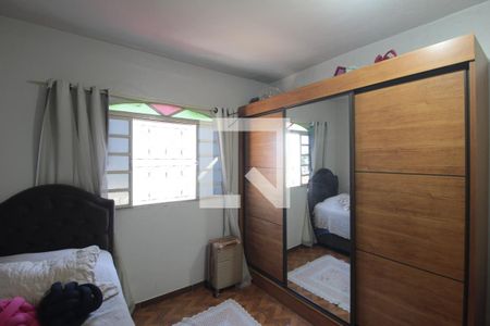 Quarto 1 de casa à venda com 2 quartos, 87m² em Jaqueline, Belo Horizonte
