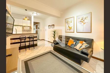 Sala de TV de apartamento para alugar com 2 quartos, 50m² em Jurerê, Florianópolis