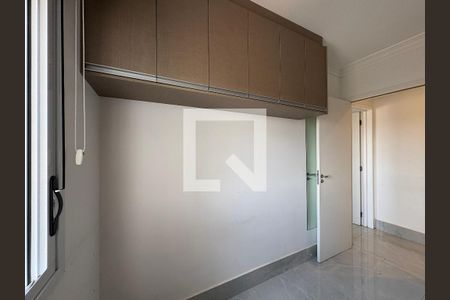 Quarto de apartamento para alugar com 2 quartos, 64m² em Vila Mangalot, São Paulo