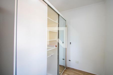 Quarto 2 de apartamento para alugar com 2 quartos, 50m² em Vila Eldizia, Santo André