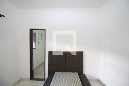 Quarto de casa para alugar com 1 quarto, 45m² em Centro, Nilópolis