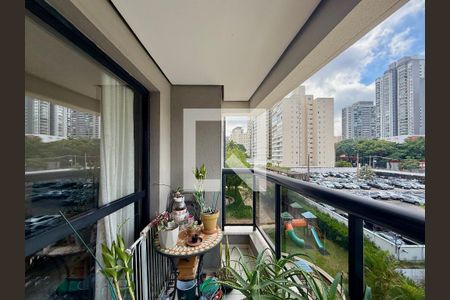 Sacada  de apartamento para alugar com 3 quartos, 102m² em Santo Amaro, São Paulo