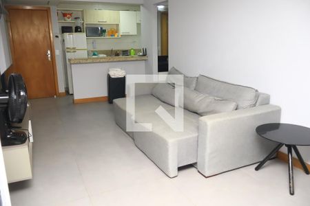 Apartamento para alugar com 1 quarto, 54m² em Costa Azul, Salvador
