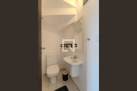 Lavabo de apartamento para alugar com 1 quarto, 50m² em Moema, São Paulo
