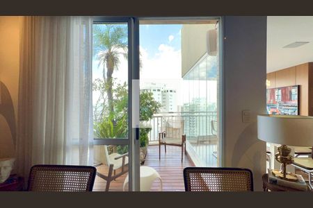 Varanda de apartamento à venda com 2 quartos, 165m² em Jardim Paulista, São Paulo