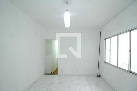 Sala de casa para alugar com 2 quartos, 120m² em Vila Jaguari, São Paulo