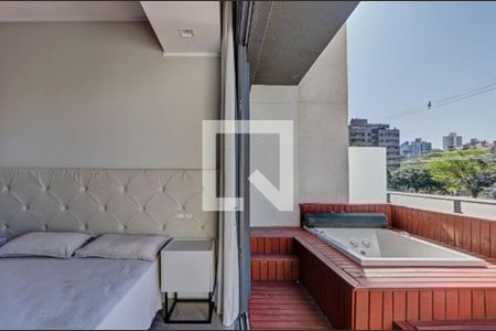 Sala/Quarto de apartamento para alugar com 1 quarto, 57m² em Petrópolis, Porto Alegre