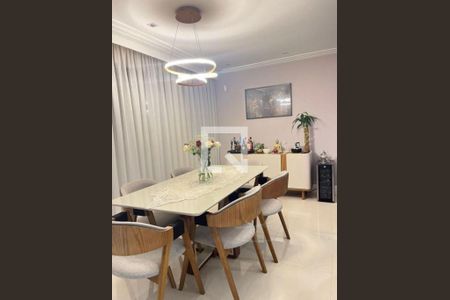 Casa à venda com 3 quartos, 160m² em Vila Zelina, São Paulo
