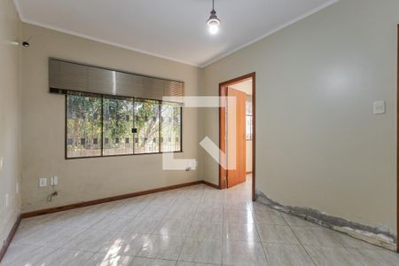 Quarto 1 de casa à venda com 4 quartos, 147m² em Jardim Sabará, Porto Alegre