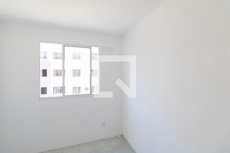 Quarto 1 de apartamento para alugar com 2 quartos, 45m² em Santa Cruz, Rio de Janeiro
