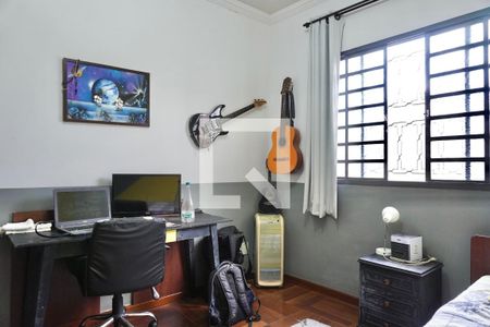 Quarto 1 de casa à venda com 3 quartos, 210m² em Pqe Recreio, Contagem