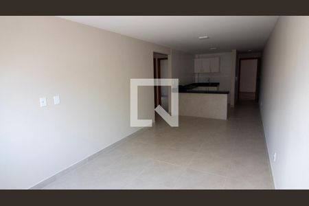 Sala de apartamento para alugar com 2 quartos, 70m² em Jardim Flamboyant, Cabo Frio
