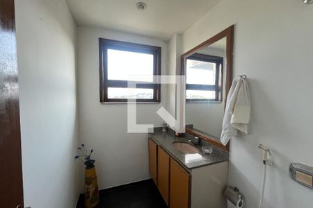 Lavabo de apartamento à venda com 3 quartos, 184m² em Cocotá, Rio de Janeiro