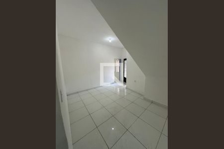 Sala/Quarto de casa para alugar com 1 quarto, 90m² em Vila Alpina, São Paulo