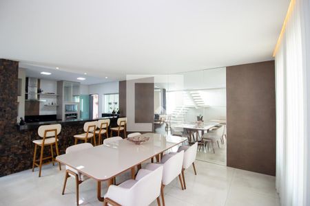 Sala de Jantar de casa à venda com 5 quartos, 230m² em Milanez, Contagem