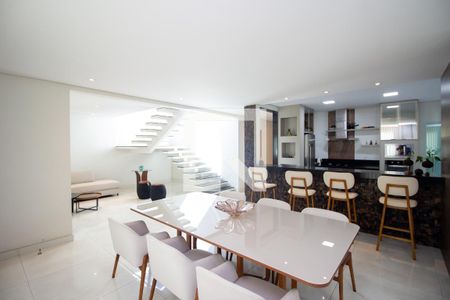Sala de Jantar de casa à venda com 5 quartos, 230m² em Milanez, Contagem