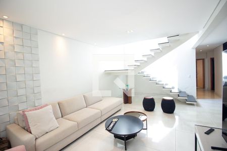 Sala de casa à venda com 5 quartos, 230m² em Milanez, Contagem