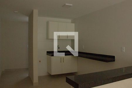 Sala/Cozinha de apartamento para alugar com 2 quartos, 70m² em Jardim Flamboyant, Cabo Frio