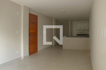 Sala/Cozinha de apartamento para alugar com 2 quartos, 70m² em Jardim Flamboyant, Cabo Frio