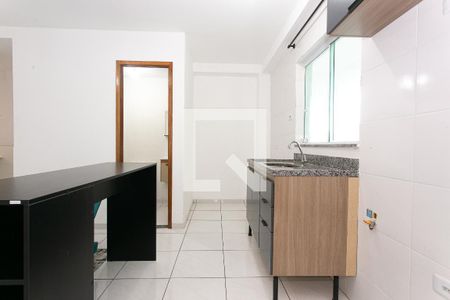 Cozinha de apartamento para alugar com 1 quarto, 30m² em Penha de França, São Paulo
