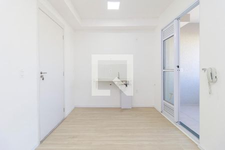 Sala - Cozinha de apartamento para alugar com 1 quarto, 31m² em Jardim Aeroporto, São Paulo