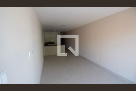 Apartamento para alugar com 2 quartos, 70m² em Jardim Flamboyant, Cabo Frio