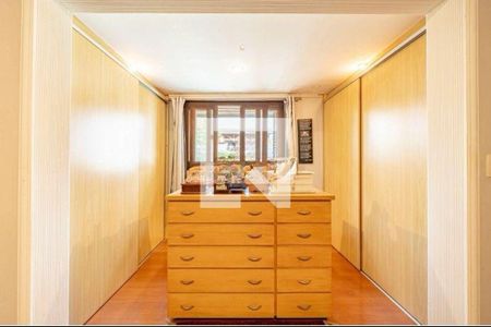 Casa à venda com 4 quartos, 376m² em Residencial Seis (Alphaville), Santana de Parnaíba