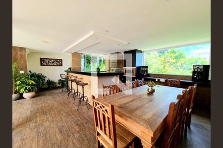 Casa à venda com 4 quartos, 380m² em Pendotiba, Niterói