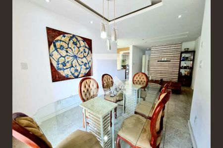 Casa à venda com 4 quartos, 380m² em Pendotiba, Niterói